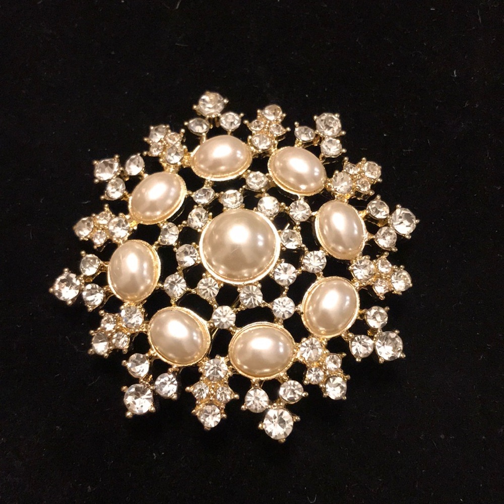 COPY - 🎁 Beautiful Monet signed Brooch